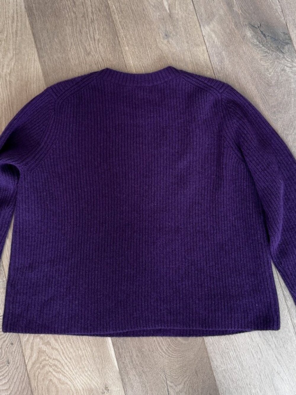 Banana Republic Lucia Relaxed Ribbed Cashmere Sweater Plum Purple Size L - Picture 9 of 13